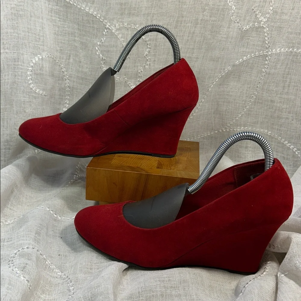 DexFlex Comfort great red hue wedges